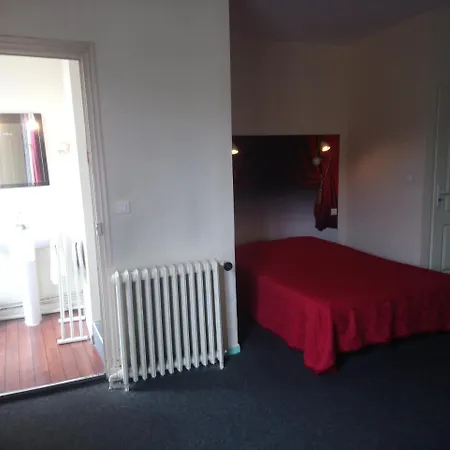 モリエール ホテル