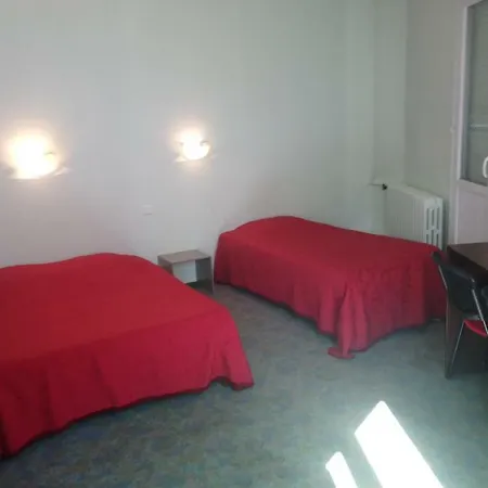 Moliere Hotel *